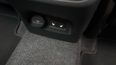 Volvo XC40 2.0 B4P Plus Dark 5dr Auto Petrol Estate